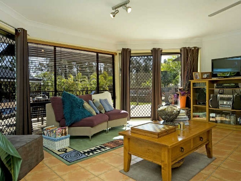 36 Riverdowns Crescent River Downs, Helensvale QLD 4212