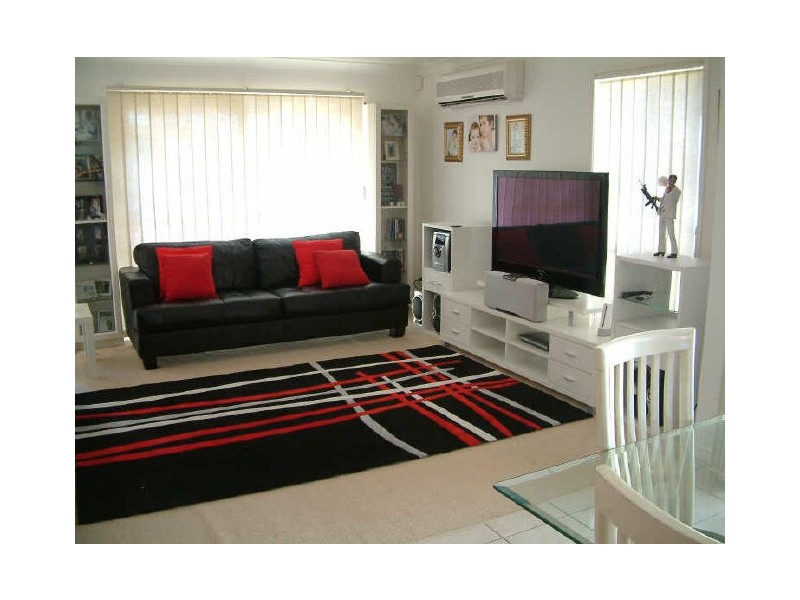 73 Marble Arch Place, Arundel QLD 4214