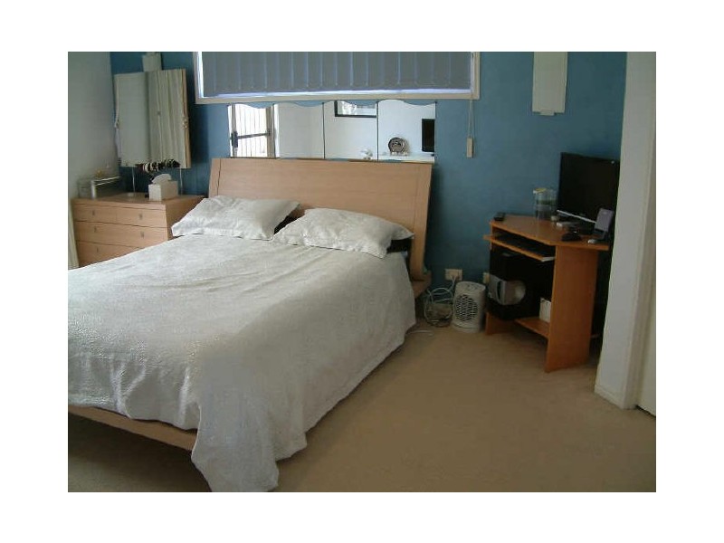 73 Marble Arch Place, Arundel QLD 4214