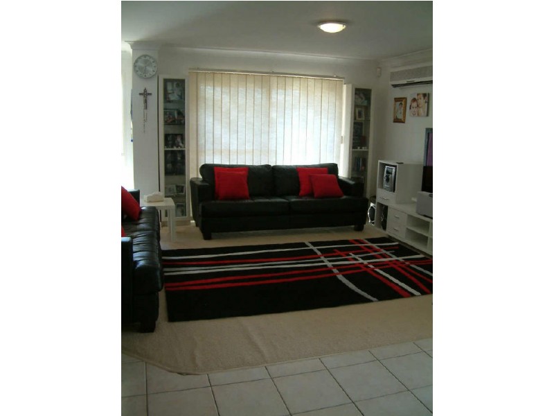 73 Marble Arch Place, Arundel QLD 4214