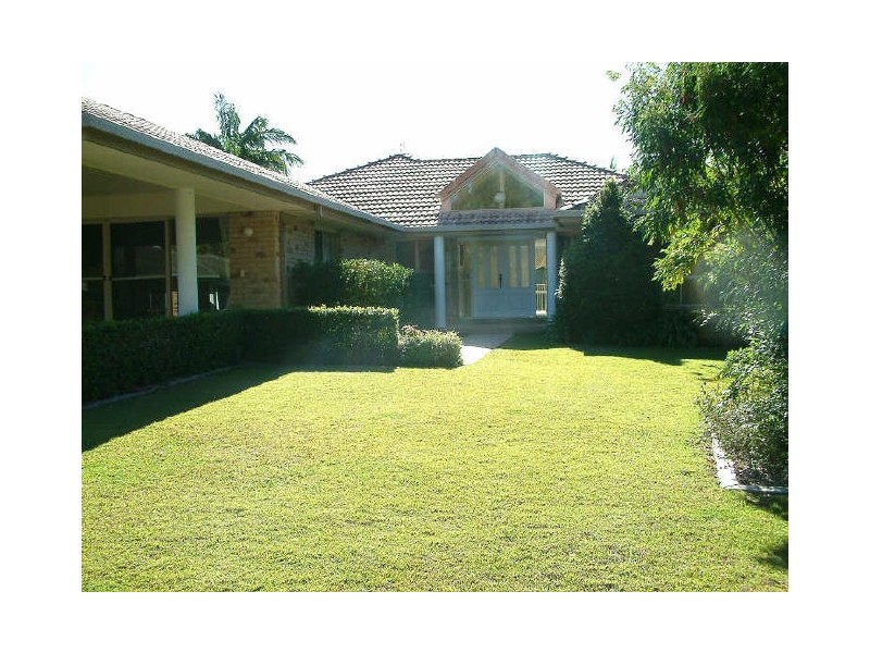 32 Boreen Ct, Helensvale QLD 4212