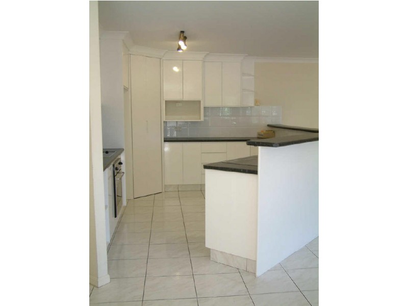 32 Boreen Ct, Helensvale QLD 4212
