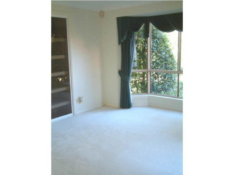 32 Boreen Ct, Helensvale QLD 4212