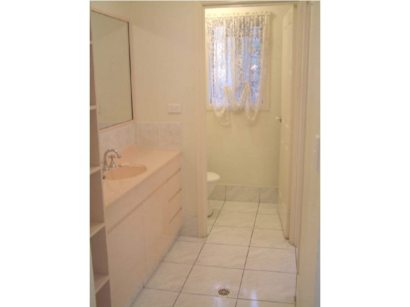 32 Boreen Ct, Helensvale QLD 4212