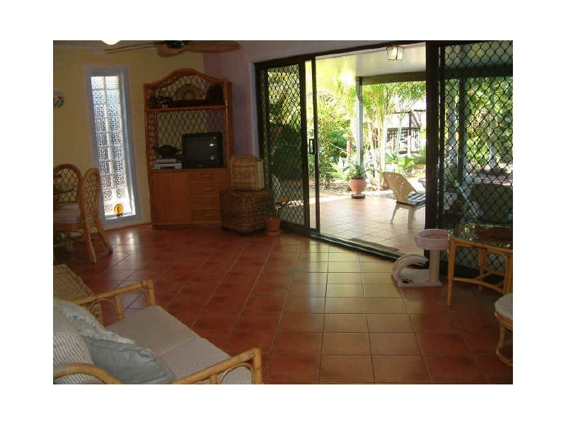 13 Armidale Cr, Helensvale QLD 4212