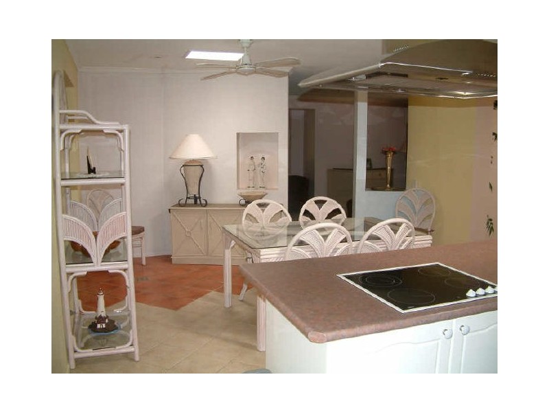 13 Armidale Cr, Helensvale QLD 4212