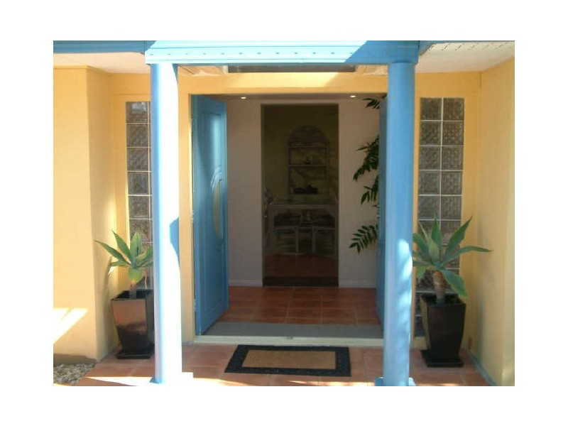 13 Armidale Cr, Helensvale QLD 4212