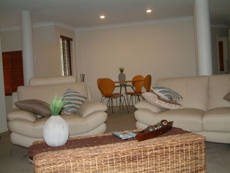 62 Greenway Bvd Parklake, Maudsland QLD 4210