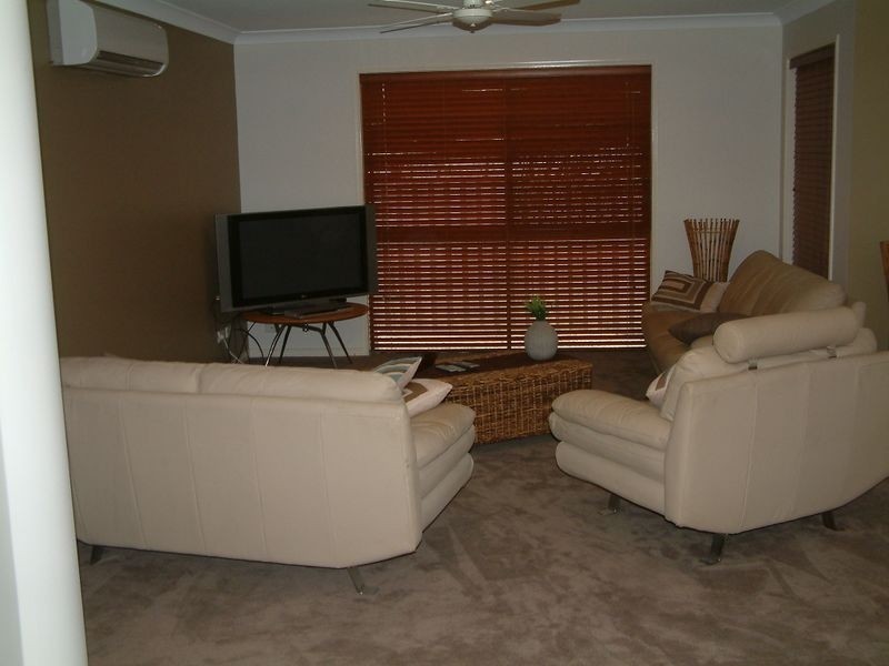 62 Greenway Bvd Parklake, Maudsland QLD 4210