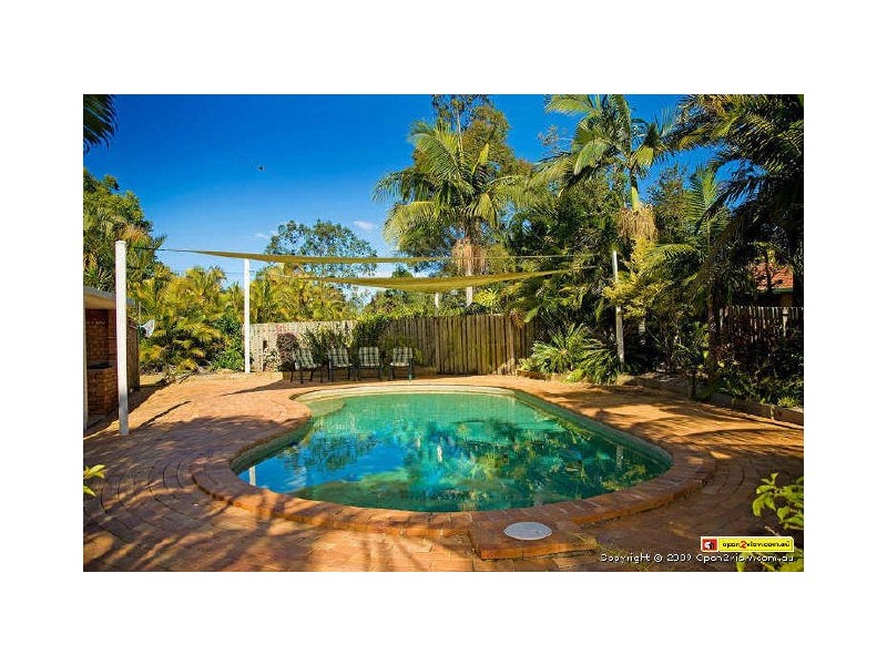 25 Hammond Drive, Gaven QLD 4211
