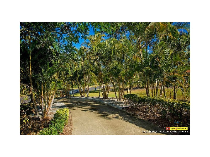 25 Hammond Drive, Gaven QLD 4211