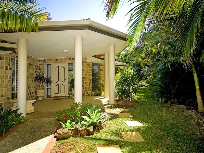 1 Lakewood Court, Monterey Keys QLD 4212