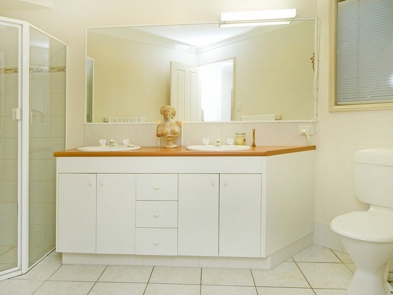 1 Lakewood Court, Monterey Keys QLD 4212
