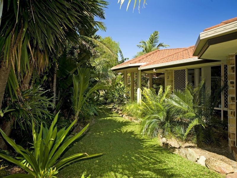 1 Lakewood Court, Monterey Keys QLD 4212
