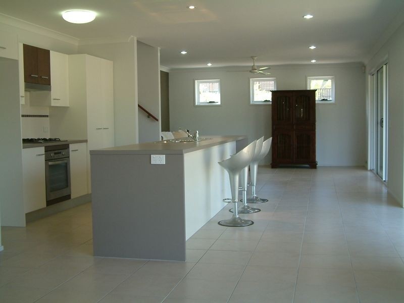 16 Calypso Court, Oxenford QLD 4210