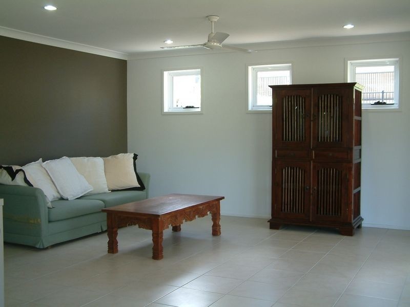 16 Calypso Court, Oxenford QLD 4210