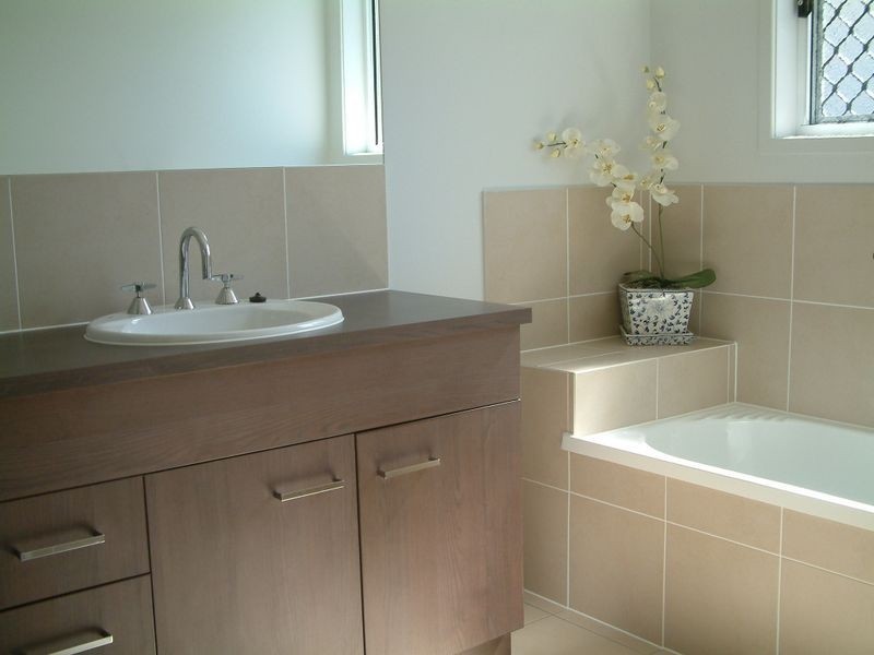 16 Calypso Court, Oxenford QLD 4210