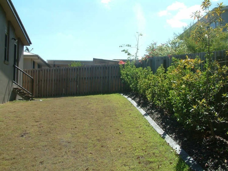 16 Calypso Court, Oxenford QLD 4210