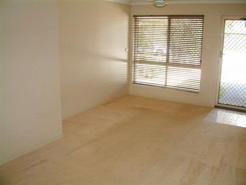 16 Plimsoll Place, Helensvale QLD 4212