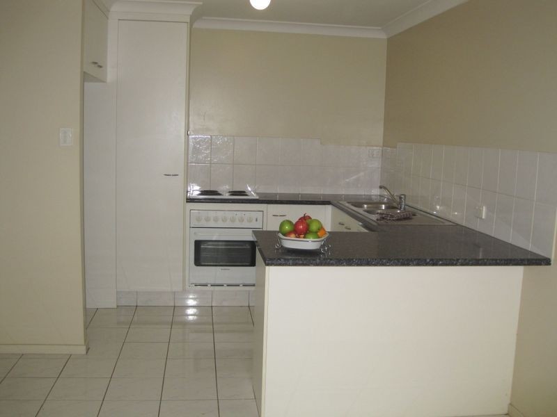 16 Plimsoll Place, Helensvale QLD 4212