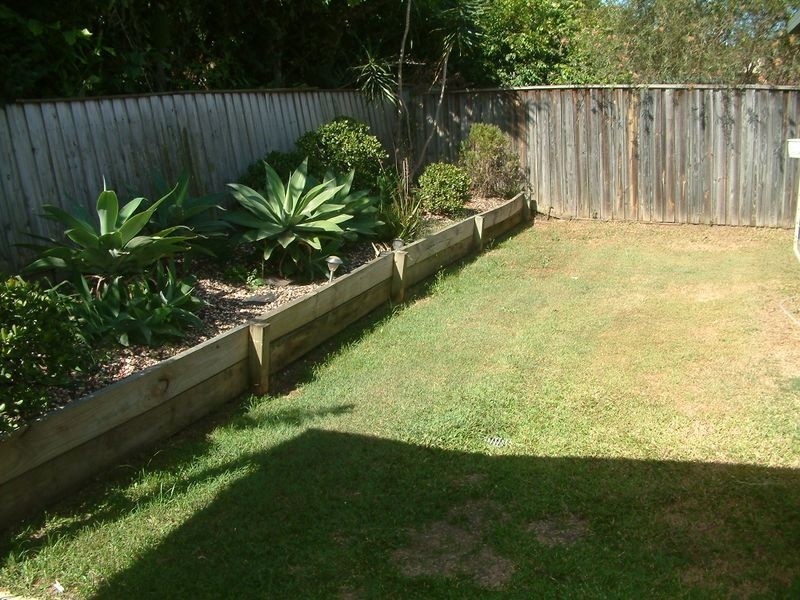 16 Plimsoll Place, Helensvale QLD 4212