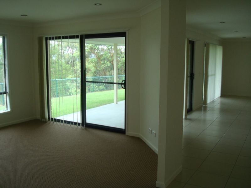 83 Tamworth Drive, Helensvale QLD 4212