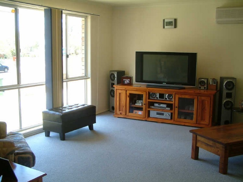 258 Discovery Drive, Helensvale QLD 4212