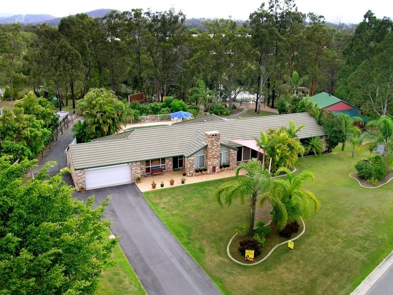 30 Gwydir Court, Helensvale QLD 4212