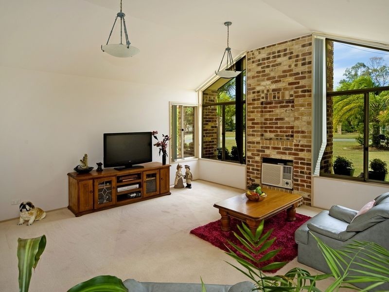 30 Gwydir Court, Helensvale QLD 4212