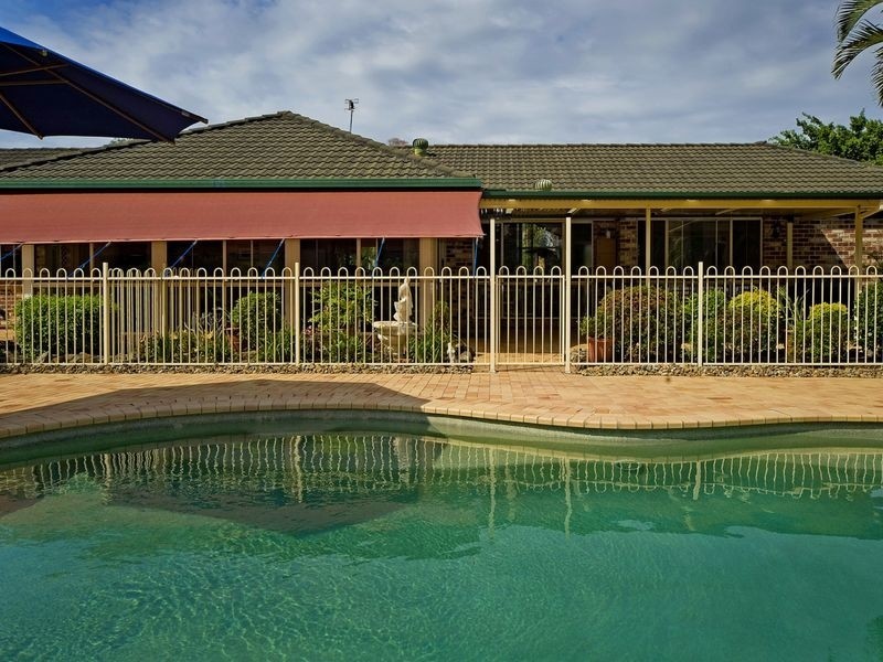 30 Gwydir Court, Helensvale QLD 4212