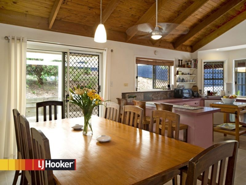 6 Cobram Place, Helensvale QLD 4212