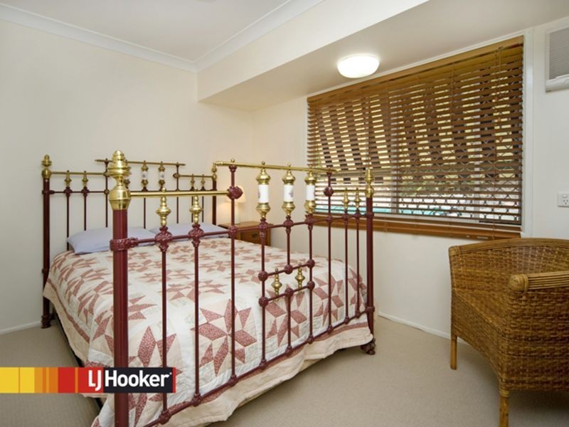 6 Cobram Place, Helensvale QLD 4212