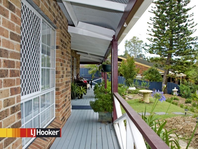 6 Cobram Place, Helensvale QLD 4212