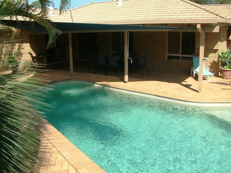3 Samford Court, Helensvale QLD 4212