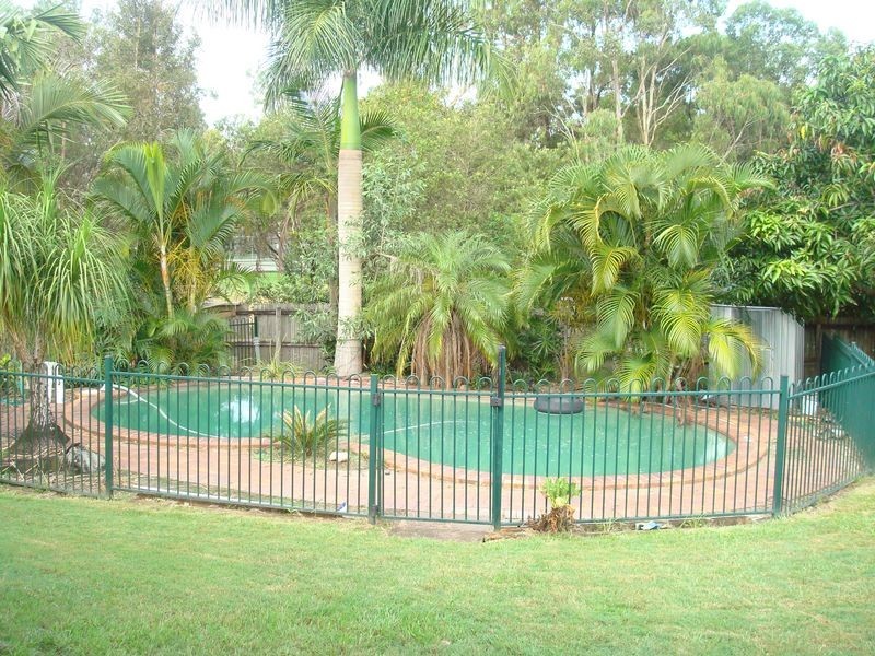 6 Mundulla Place, Helensvale QLD 4212