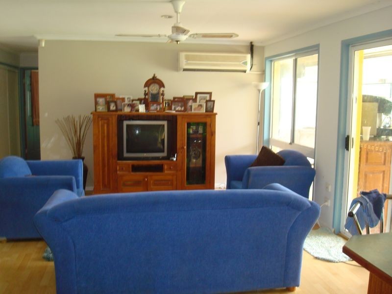 6 Mundulla Place, Helensvale QLD 4212