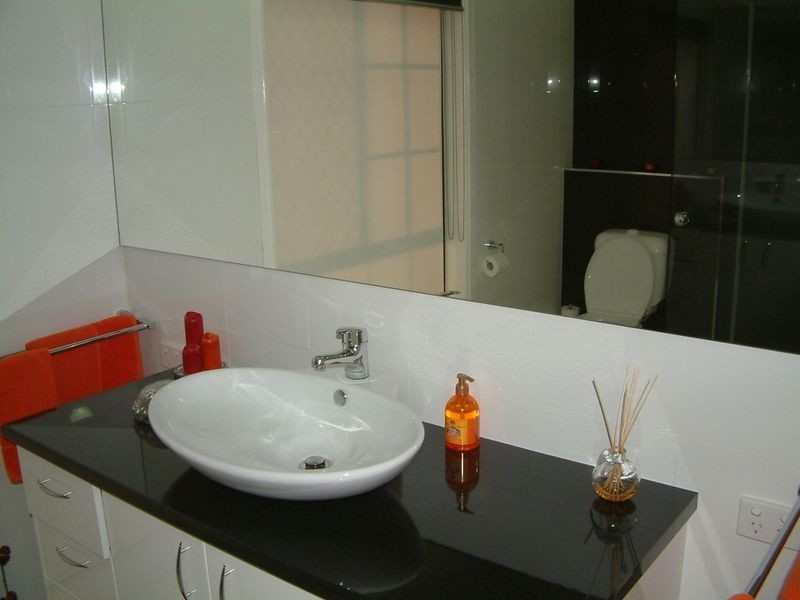 11 Clarence Drive, Helensvale QLD 4212