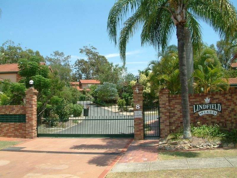 26/8 Doyalson Place, Helensvale QLD 4212
