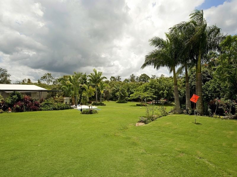 52 Riverdowns Crescent, Helensvale QLD 4212