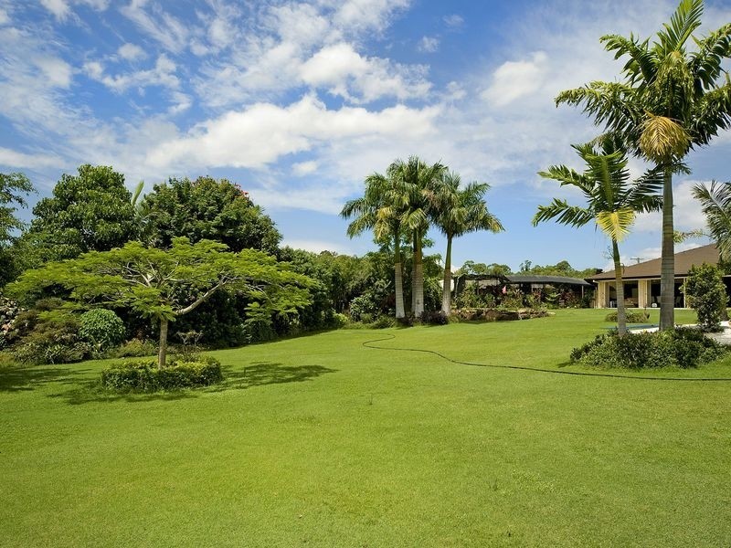 52 Riverdowns Crescent, Helensvale QLD 4212