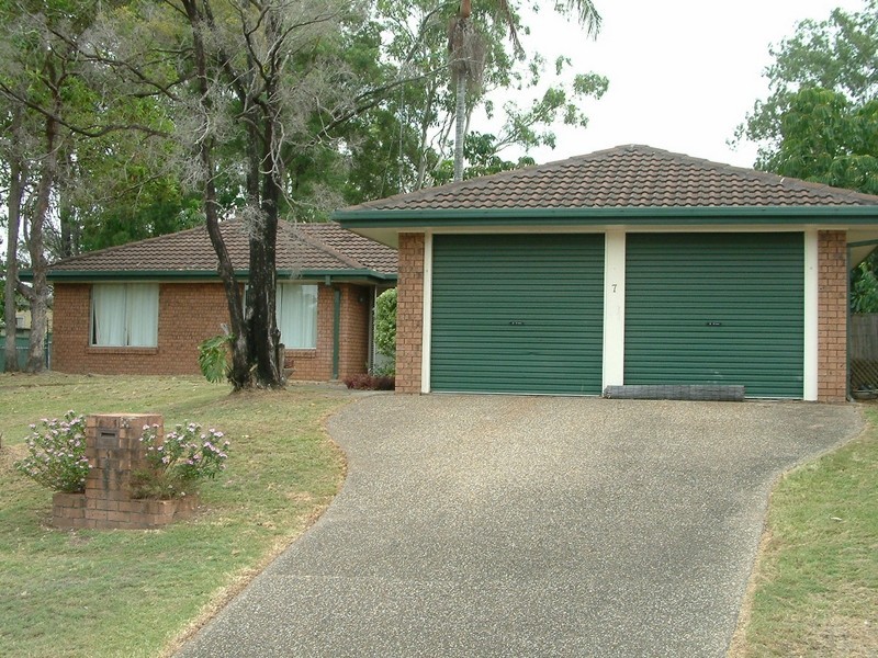 7 Batlow Court, Helensvale QLD 4212