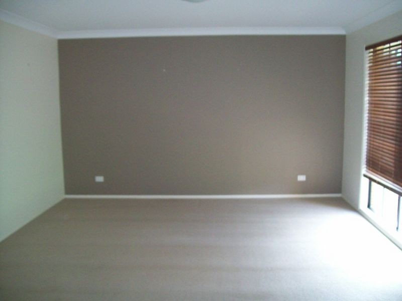 27 Roseapple Circuit, Oxenford QLD 4210