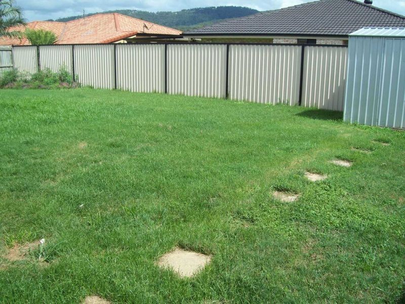 27 Roseapple Circuit, Oxenford QLD 4210