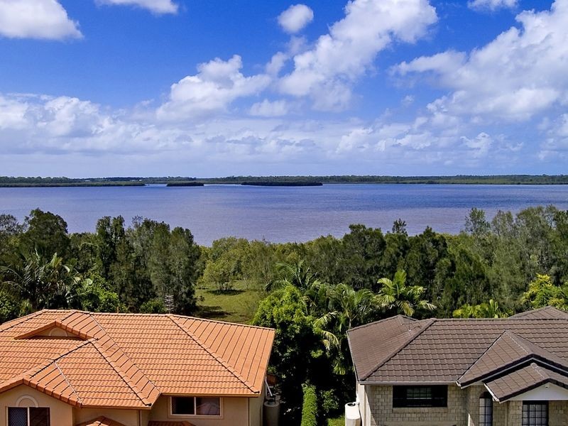 29 Gippsland Drive, Helensvale QLD 4212