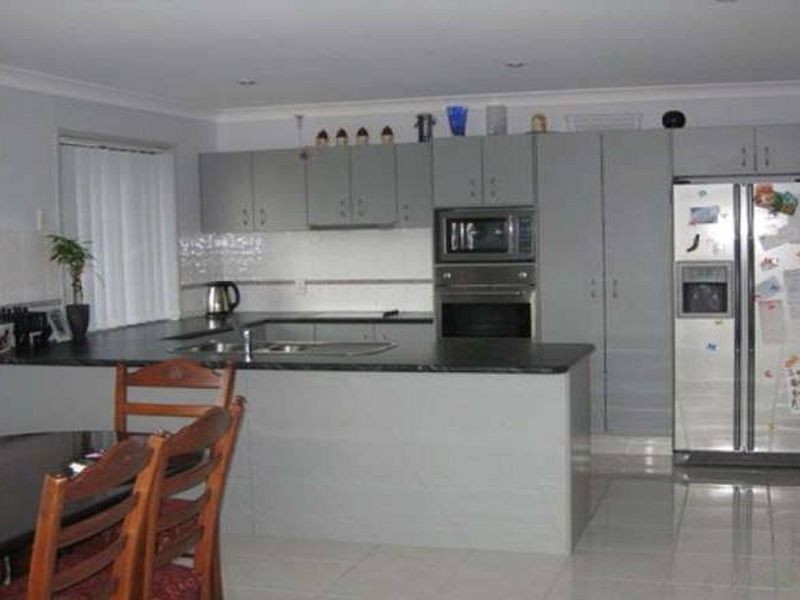 20 Whitely Circuit, Maudsland QLD 4210