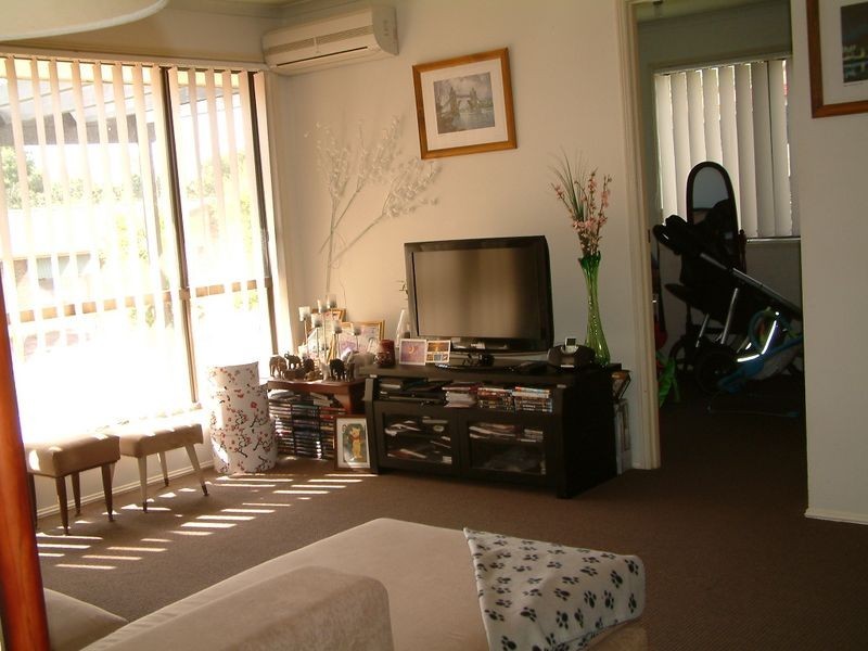 2/5 Theatre Street, Oxenford QLD 4210