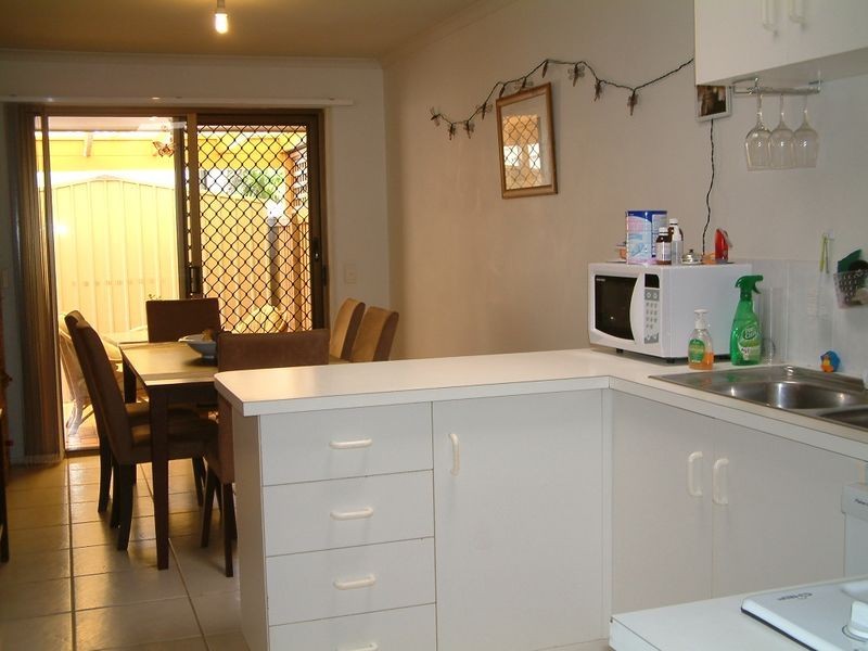 2/5 Theatre Street, Oxenford QLD 4210