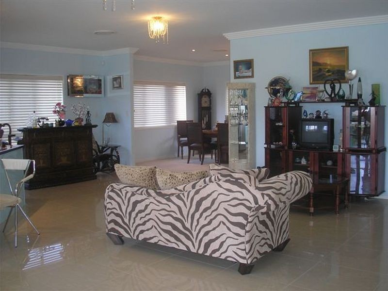 72 Graywillow Blvd, Oxenford QLD 4210