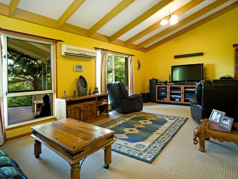 150 Glade Drive, Gaven QLD 4211