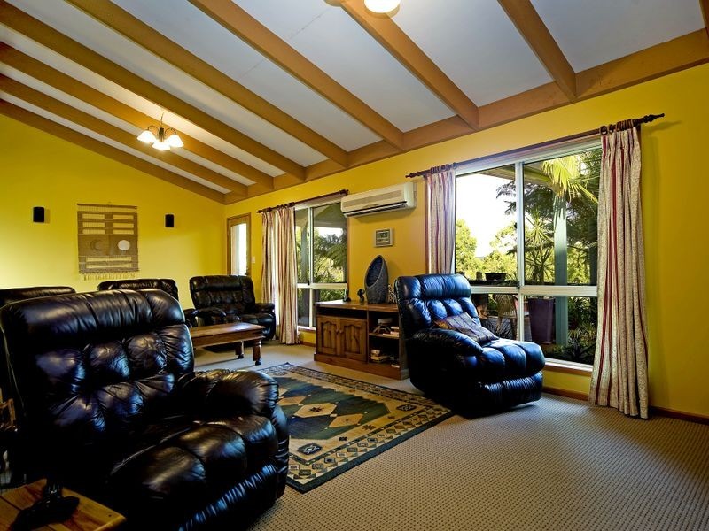 150 Glade Drive, Gaven QLD 4211